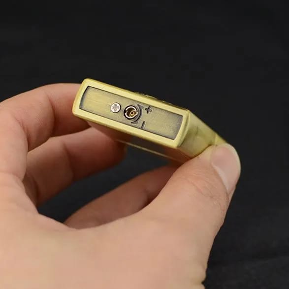 Marlboro Lights Classic Lighter