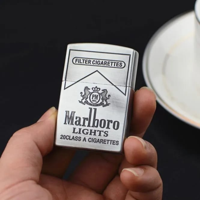 Marlboro Lights Classic Lighter