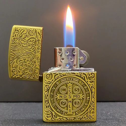 Premium Engraved Antique Lighter